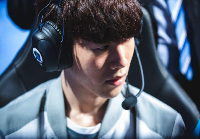 进行和每位 进行和每位